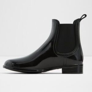 MARC FISHER  Black Pullon Chelsea Waterproof Rain Bootie Size 7